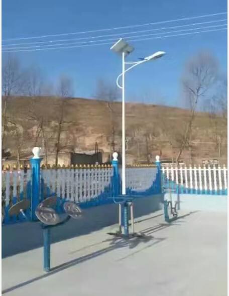 新疆太陽能路燈展示